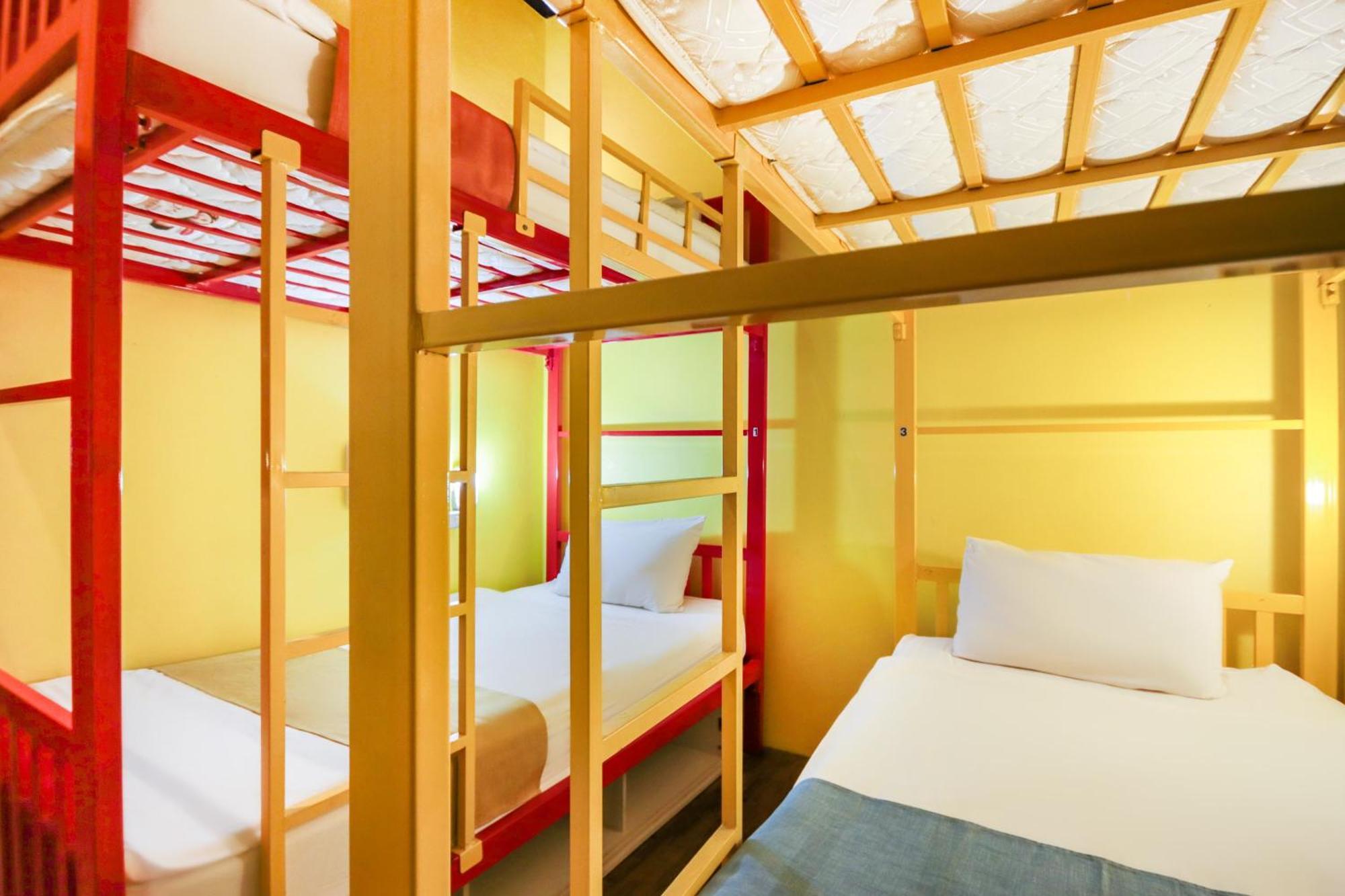 Oyo 1074 Fin Hostel Ката Бийч Екстериор снимка