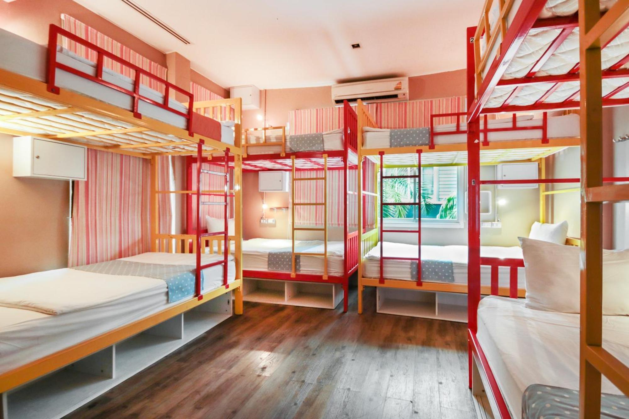 Oyo 1074 Fin Hostel Ката Бийч Екстериор снимка