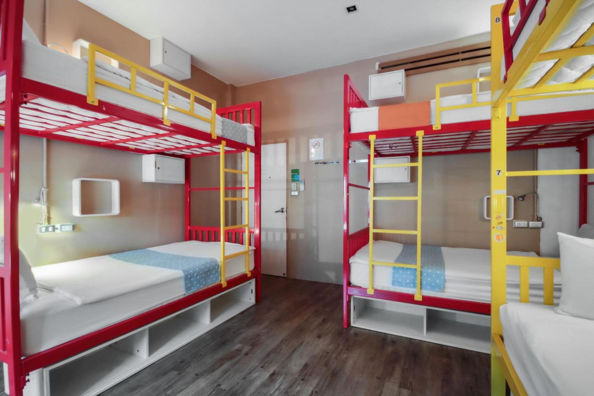 Oyo 1074 Fin Hostel Ката Бийч Екстериор снимка