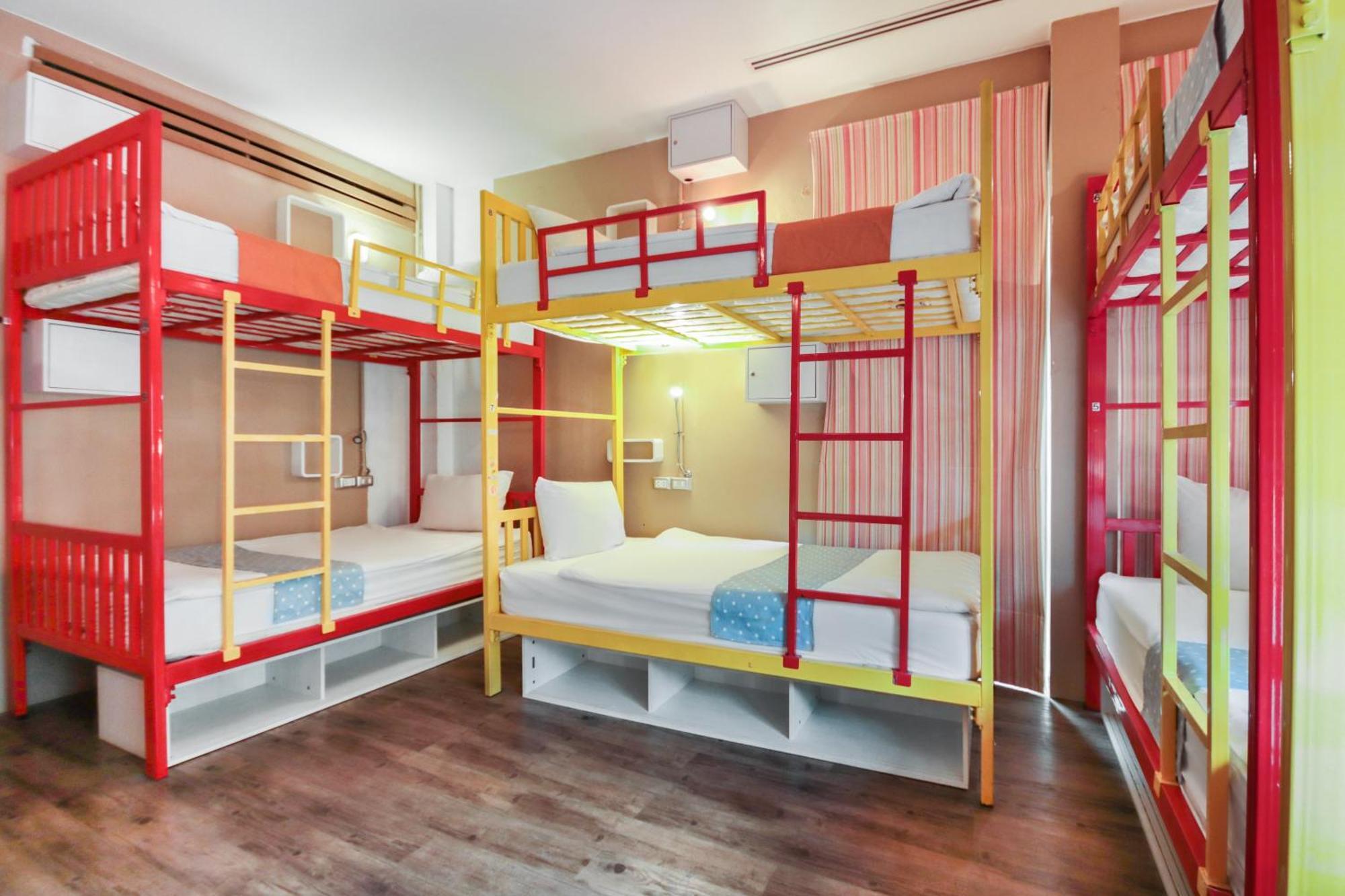 Oyo 1074 Fin Hostel Ката Бийч Екстериор снимка