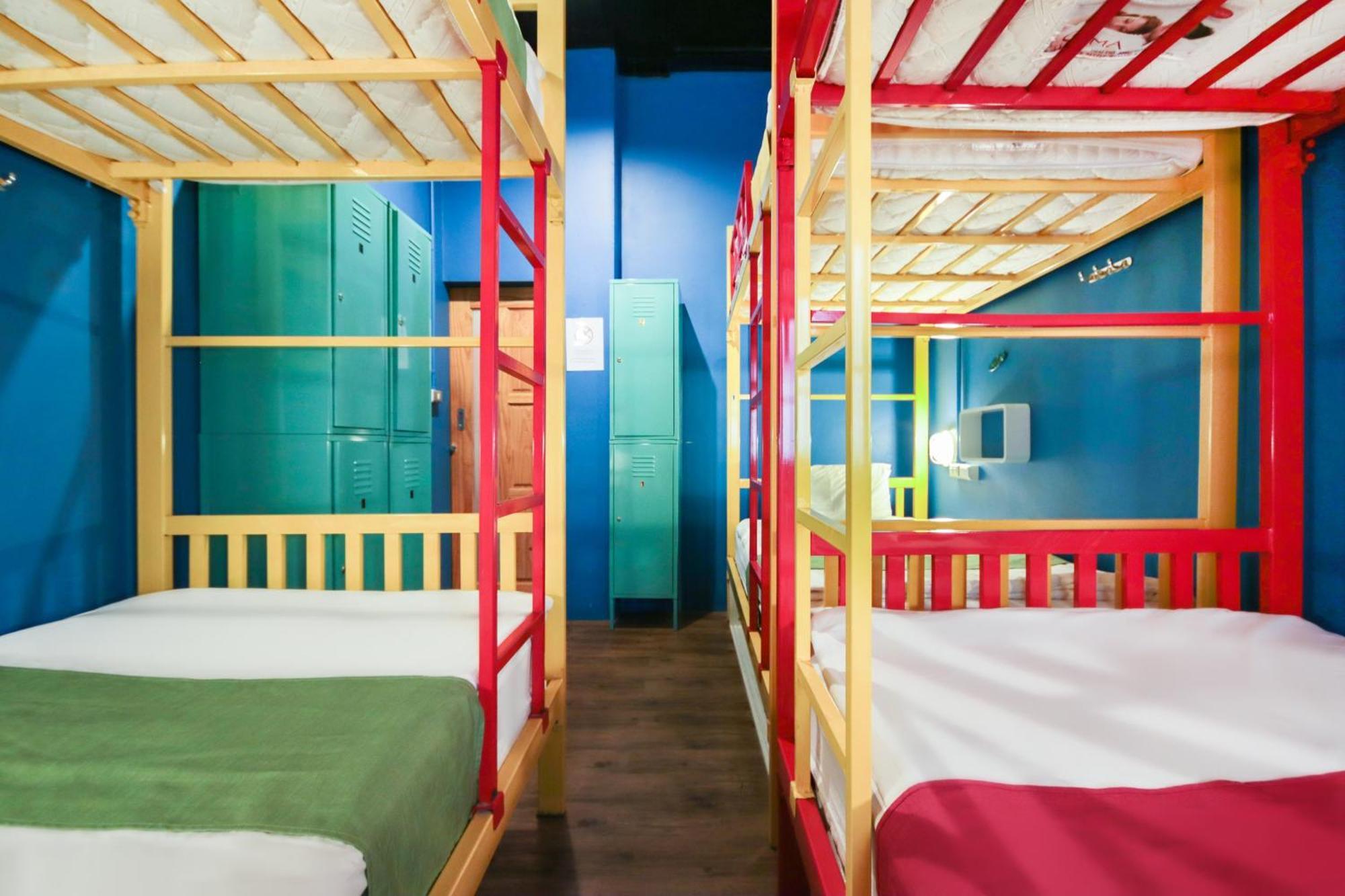 Oyo 1074 Fin Hostel Ката Бийч Екстериор снимка