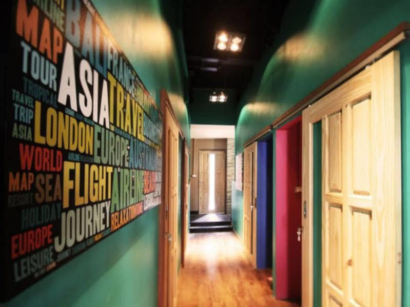 Oyo 1074 Fin Hostel Ката Бийч Екстериор снимка